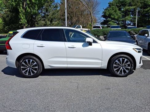 Certified 2023 Volvo XC60 B5 Core AWD/4WD image 7