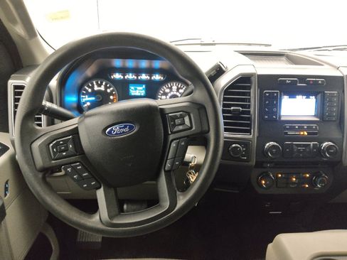 Used 2018 Ford F150 XLT AWD/4WD image 22