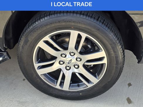 Used 2023 Ford Expedition Max Limited image 10