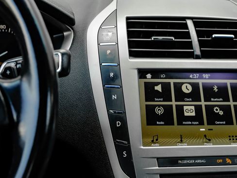 Used 2017 Lincoln MKZ Premiere FWD image 30