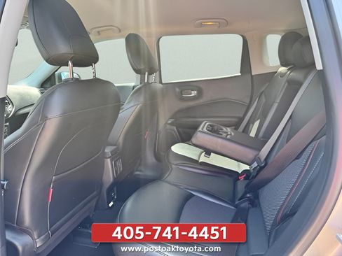Used 2021 Jeep Compass Trailhawk AWD/4WD image 39