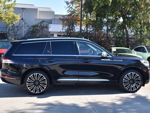 Certified 2022 Lincoln Aviator Black Label w/ Class IV Trailer Tow Package image 6