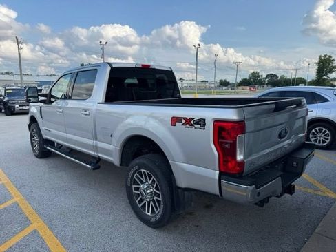 Used 2017 Ford F250 Lariat AWD/4WD image 3