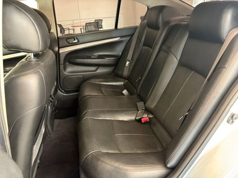 Used 2011 INFINITI G25 x w/ Moonroof Pkg AWD/4WD image 18