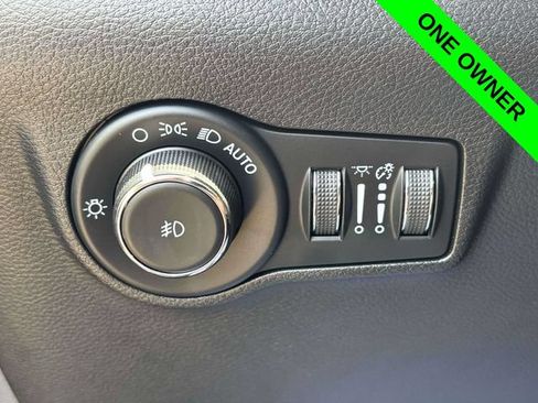 Used 2022 Jeep Compass Limited AWD/4WD image 11