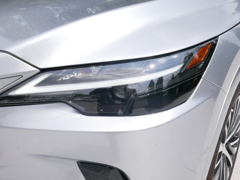 Used 2024 Lexus RX 350 Premium Plus w/ Convenience Package FWD image 6