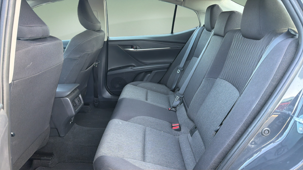 Used 2026 Toyota Camry LE FWD image 14