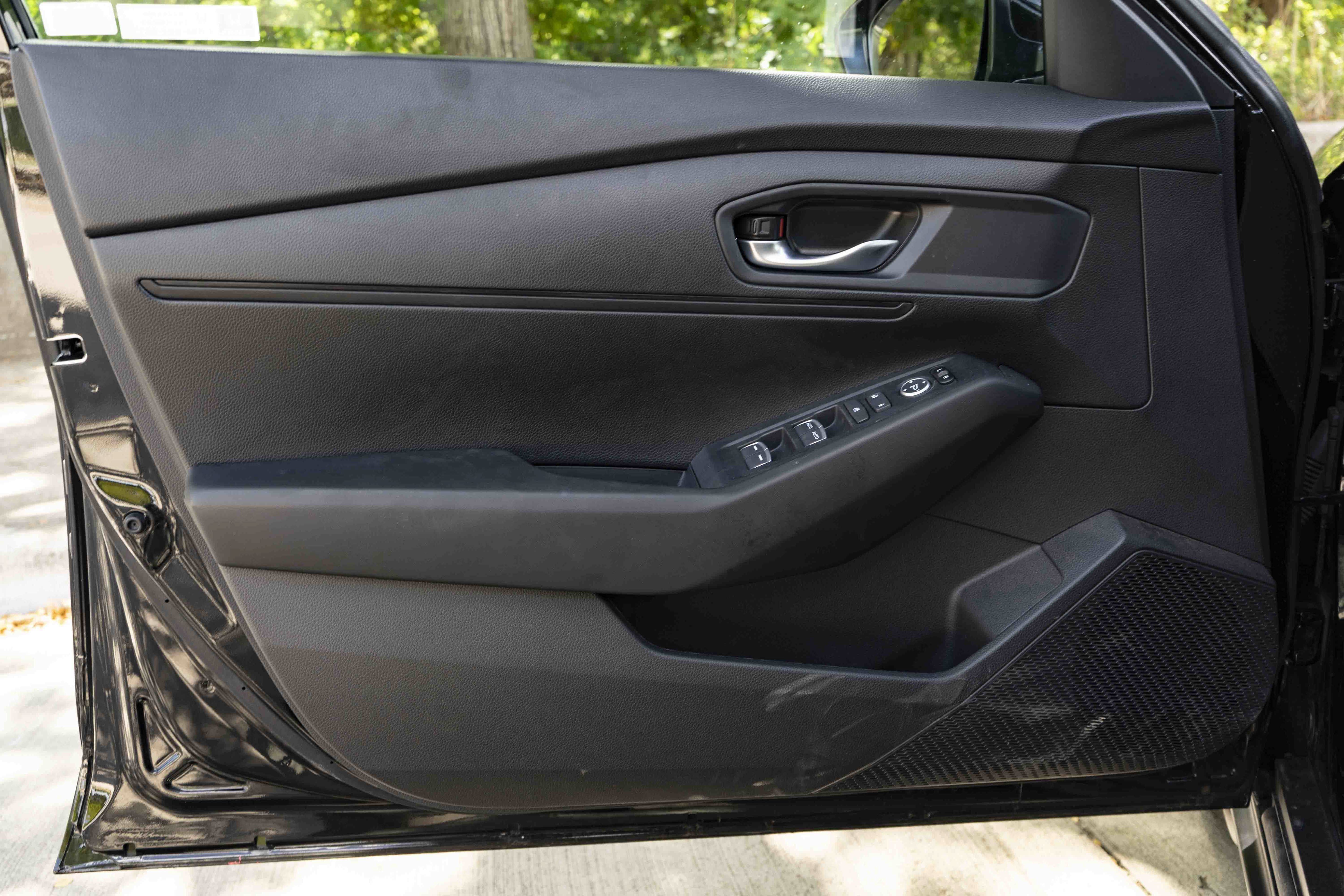 Certified 2025 Honda Accord LX image 36