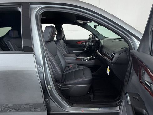 New 2026 Chevrolet Traverse Z71 w/ Enhanced Driving Package image 11