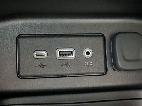 Used 2023 Chevrolet Equinox LS w/ LS Convenience Package image 33