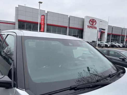 Used 2023 Toyota Tundra Platinum image 12