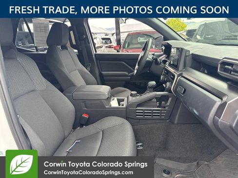Used 2026 Toyota 4Runner SR5 AWD/4WD image 7