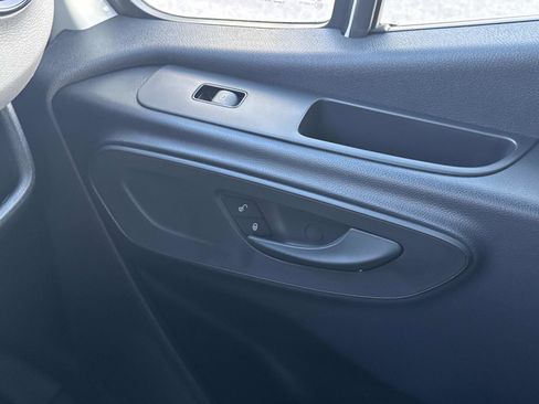 Used 2025 Mercedes-Benz Sprinter 2500 image 22