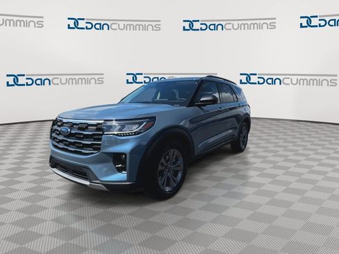 New 2026 Ford Explorer Active AWD/4WD image 4