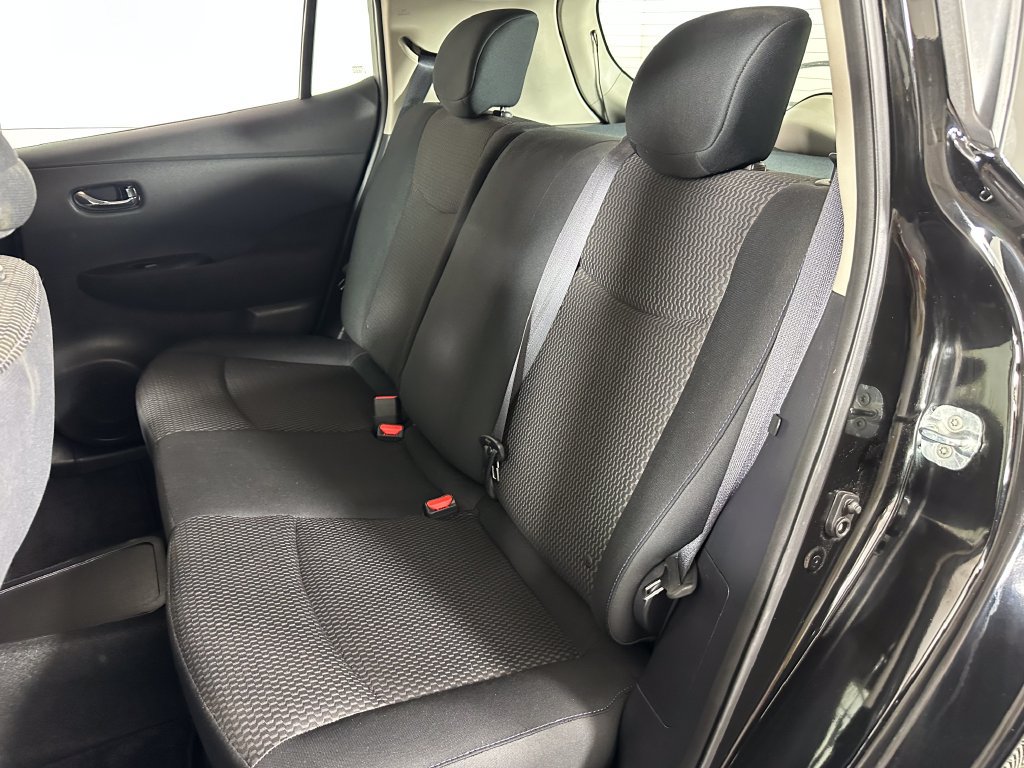 Used 2017 Nissan Leaf S FWD image 17
