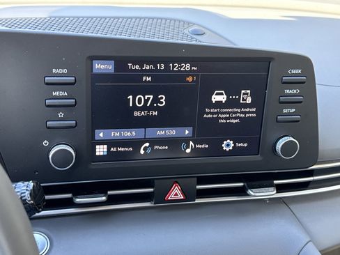 Used 2025 Hyundai Elantra Sport image 22