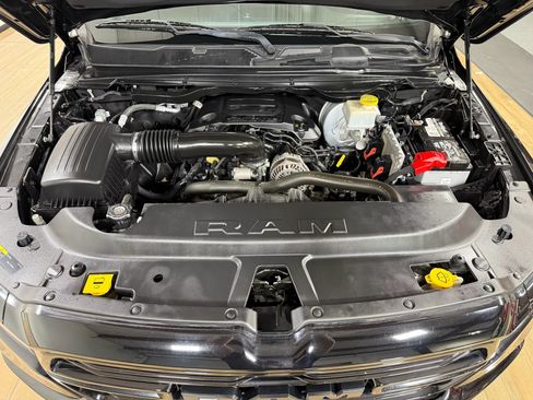 Used 2020 RAM 1500 Big Horn AWD/4WD image 10