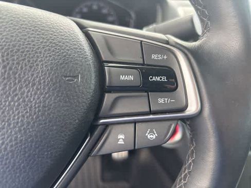 Used 2018 Honda Accord Sport image 12