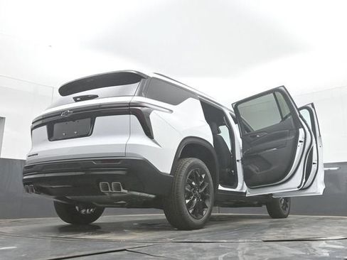 New 2026 Chevrolet Traverse LT w/ Midnight/Sport Edition FWD image 54