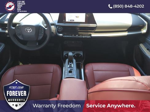 Used 2025 Toyota Prius LE FWD image 14