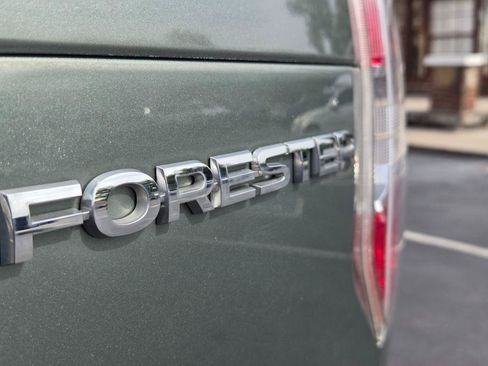Used 2015 Subaru Forester 2.5i Touring w/ Eyesight & Navigation System AWD/4WD image 9