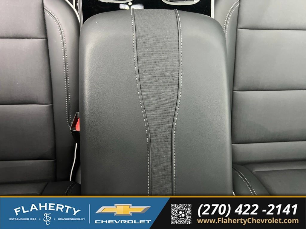 Used 2026 Buick Enclave Preferred w/ Power Package FWD image 32