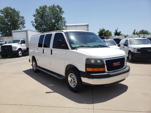 Used 2014 GMC Savana 2500 RWD image 5
