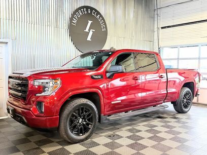 Used 2021 GMC Sierra 1500 Elevation w/ LPO, Elevation Black Package