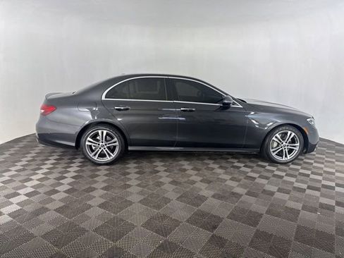 Used 2023 Mercedes-Benz E 350 4MATIC Sedan image 5