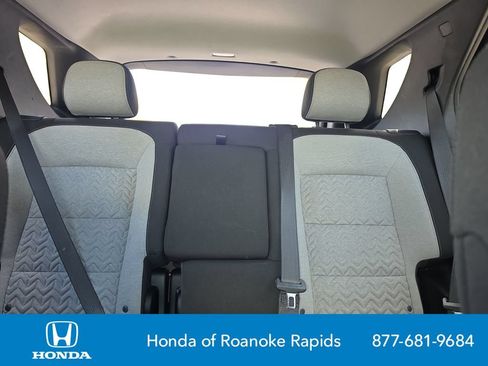 Used 2022 Chevrolet Equinox LS AWD/4WD image 18
