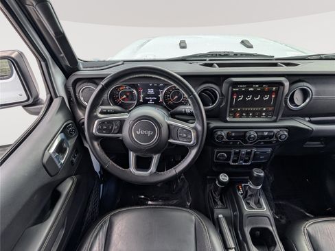 Used 2022 Jeep Gladiator Overland w/ Popular Equipment Package AWD/4WD image 17
