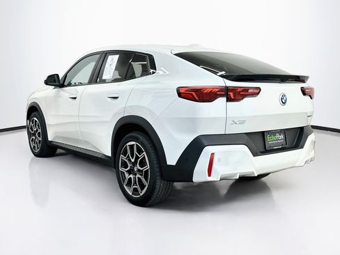 Used 2026 BMW X2 xDrive28i AWD/4WD image 5