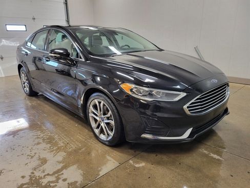 Used 2019 Ford Fusion SEL FWD image 14
