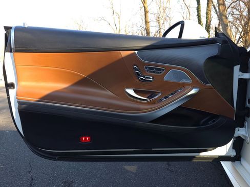 Used 2021 Mercedes-Benz S 560 4MATIC Coupe image 25