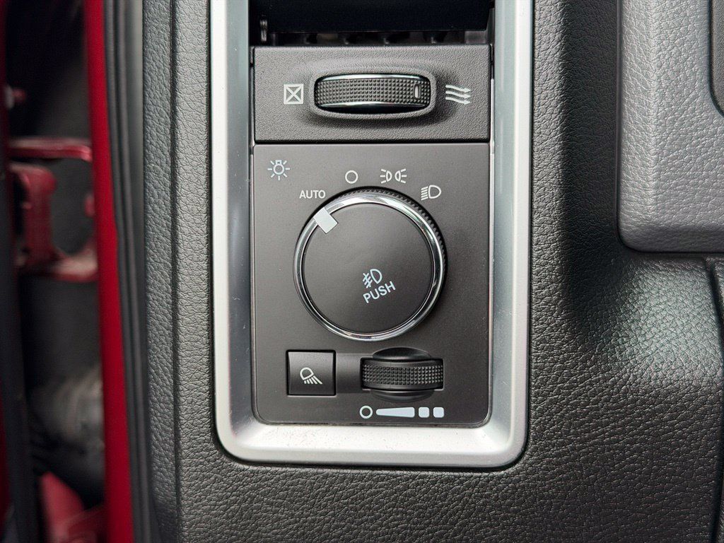Used 2015 RAM 1500 Big Horn AWD/4WD image 12