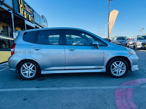 Used 2008 Honda Fit Sport image 4