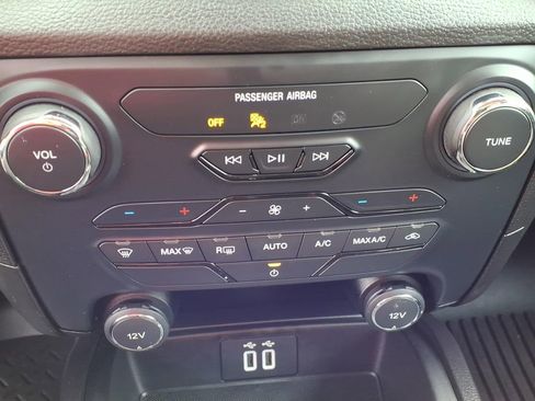 Used 2020 Ford Ranger XLT w/ Equipment Group 301A Mid image 13