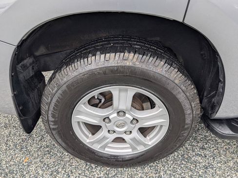 Used 2011 Toyota Sequoia SR5 RWD image 6