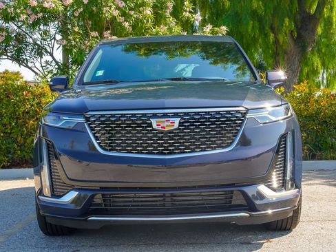 Used 2025 Cadillac XT6 Luxury image 4