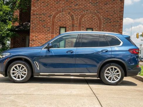Used 2023 BMW X5 xDrive40i w/ Premium Package AWD/4WD image 8