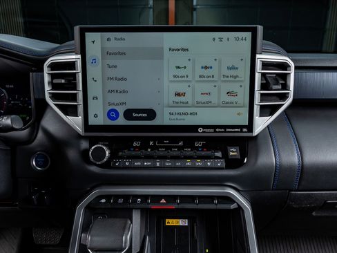 Used 2024 Toyota Sequoia Platinum image 24