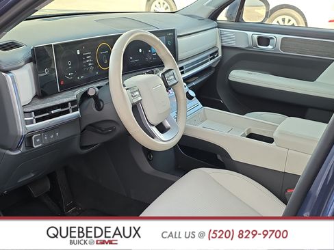 Used 2025 Hyundai Santa Fe Limited FWD image 10