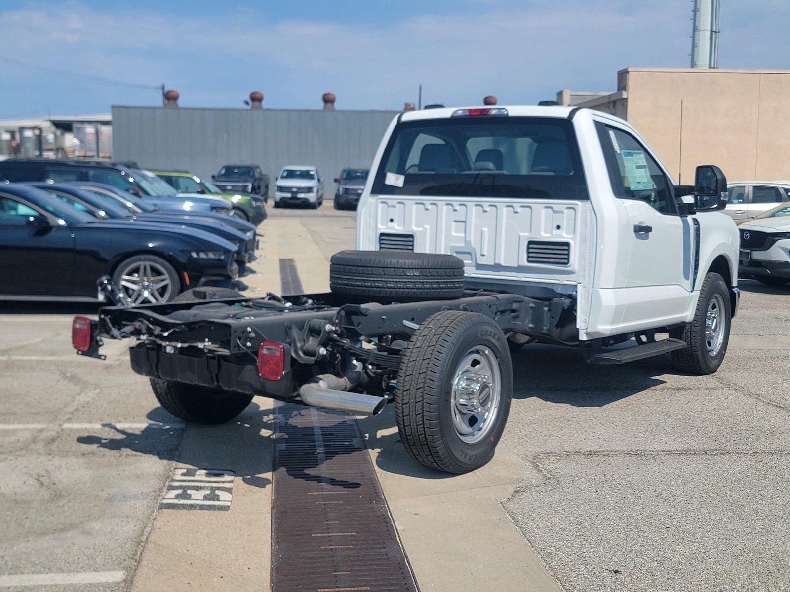 New 2025 Ford F350 2WD Regular Cab Super Duty image 4