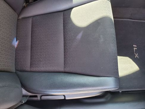 Used 2013 Acura ILX Base 2.0L image 39