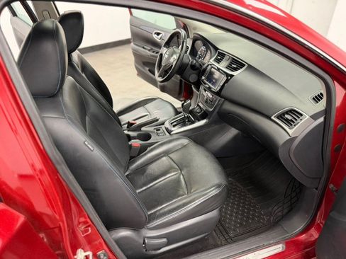 Used 2019 Nissan Sentra SR w/ Premium Package (SR) FWD image 33
