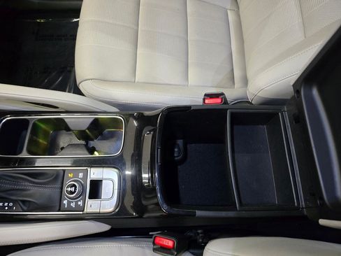 Used 2022 Kia Telluride EX w/ EX Premium Package AWD/4WD image 25