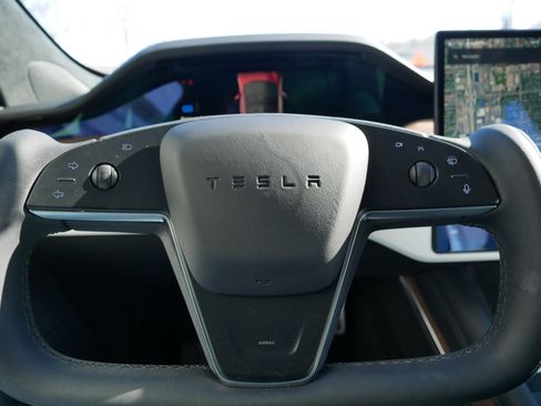 Used 2023 Tesla Model S image 25