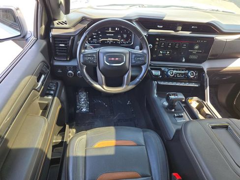 Used 2022 GMC Sierra 1500 AT4 w/ Technology Package AWD/4WD image 23