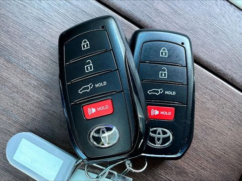 Certified 2024 Toyota Sequoia Capstone image 14