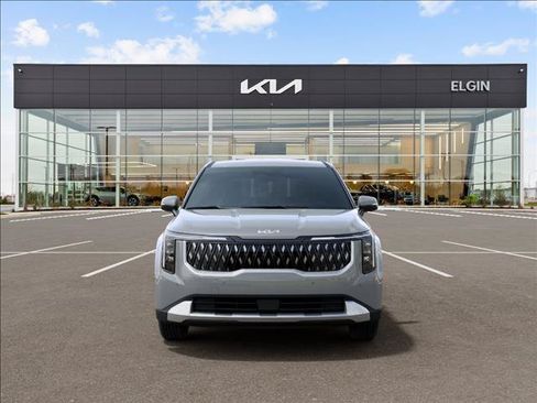 Used 2026 Kia Carnival EX FWD image 2